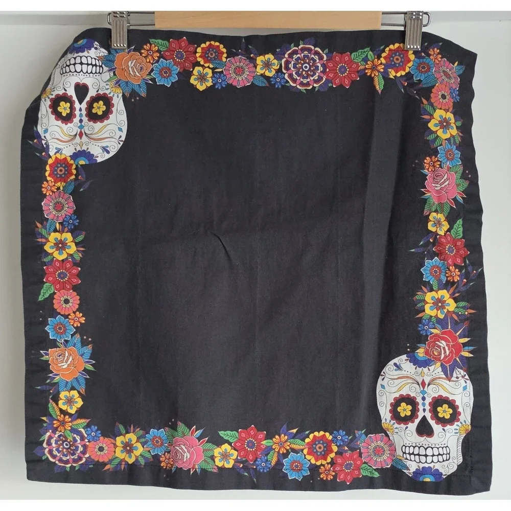 Williams Sonoma Dia de los Muertos Cotton Napkin - Sugar Skull & Floral - 20